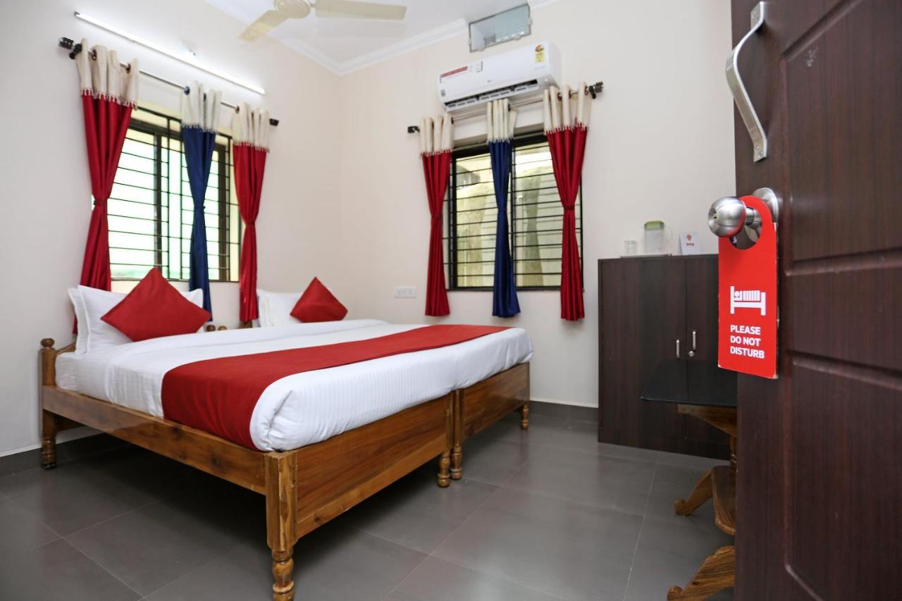 Oyo Flagship 9964 Hotel Shine Bhubaneswar Esterno foto